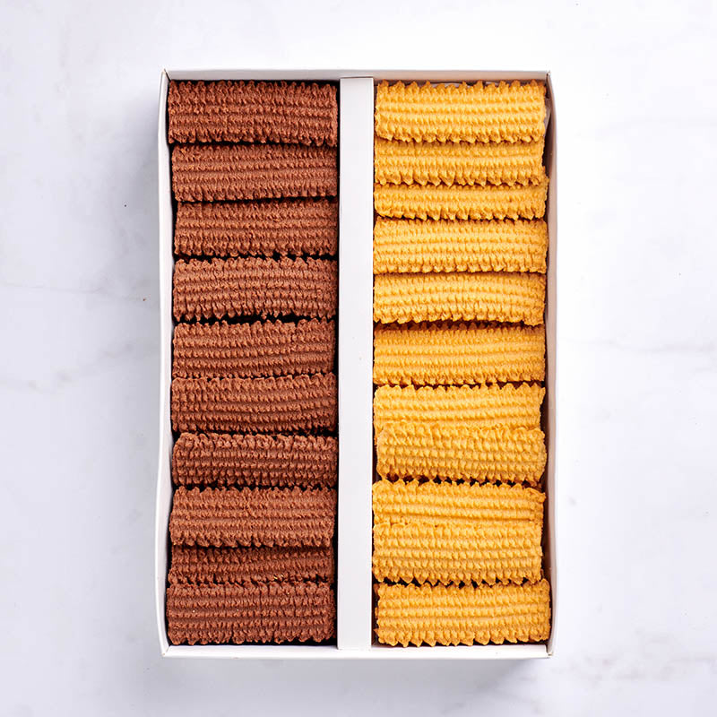 Chocolate and Vanilla Biscuits Carton Box - Approx 600 Grams